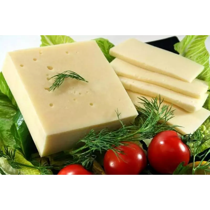 İzmir Bergama’da ünlü olan tulum peyniri, zamanla Türkiye’nin her yerinde meşhur olmuştur. İzmir Tulumunun en özgün hali, Bergama’da bulunmakta.