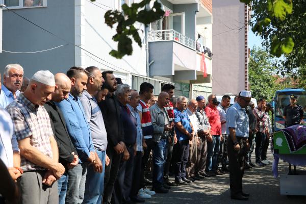 Ölü bulunan kadın köpeklerin saldırısında yaşamını yitirmiş
