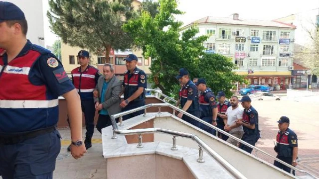Kesik baş cinayetinde 5 şüpheli adliyede