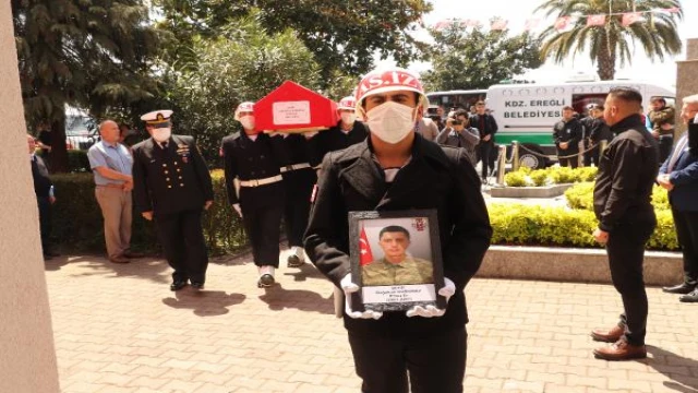 Şehit Sözleşmeli Er Doğukan Korkmaz, toprağa verildi