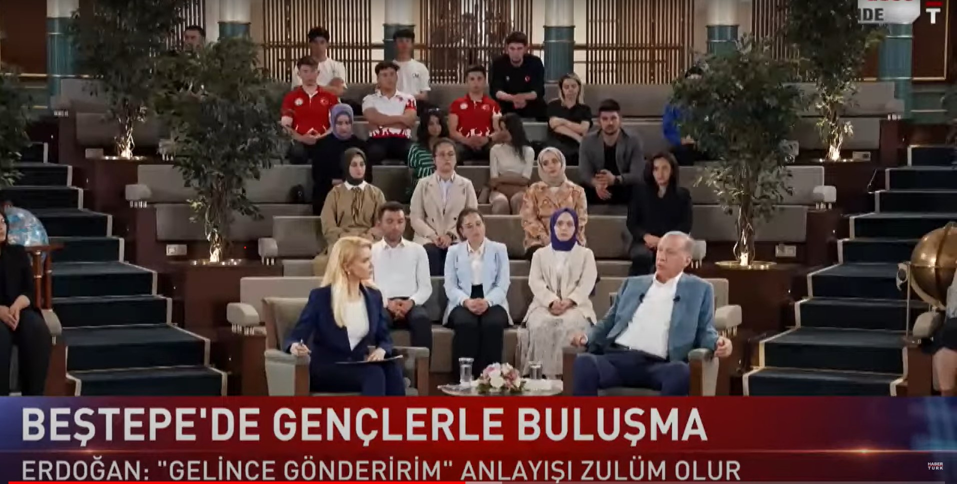 Recep Tayyip Erdoğan'ın Gençler Buluşmasında Skandal!