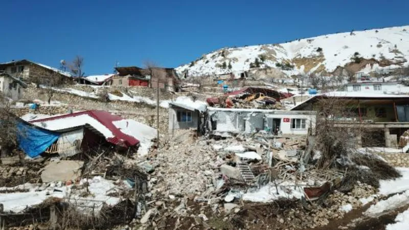 Kahramanmaraş'ın en zirvedeki dağ köyünde 130 evden 20 ev kaldı