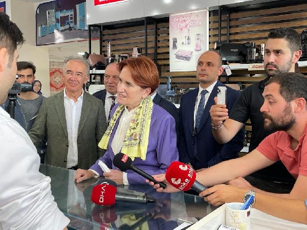 Akşener'den Başakşehir’de esnaf ziyareti 