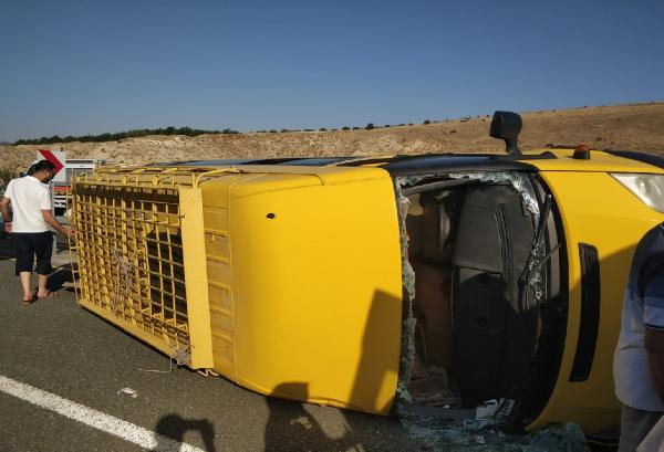 Elazığ’da düğün dönüşü kaza: 14 yaralı