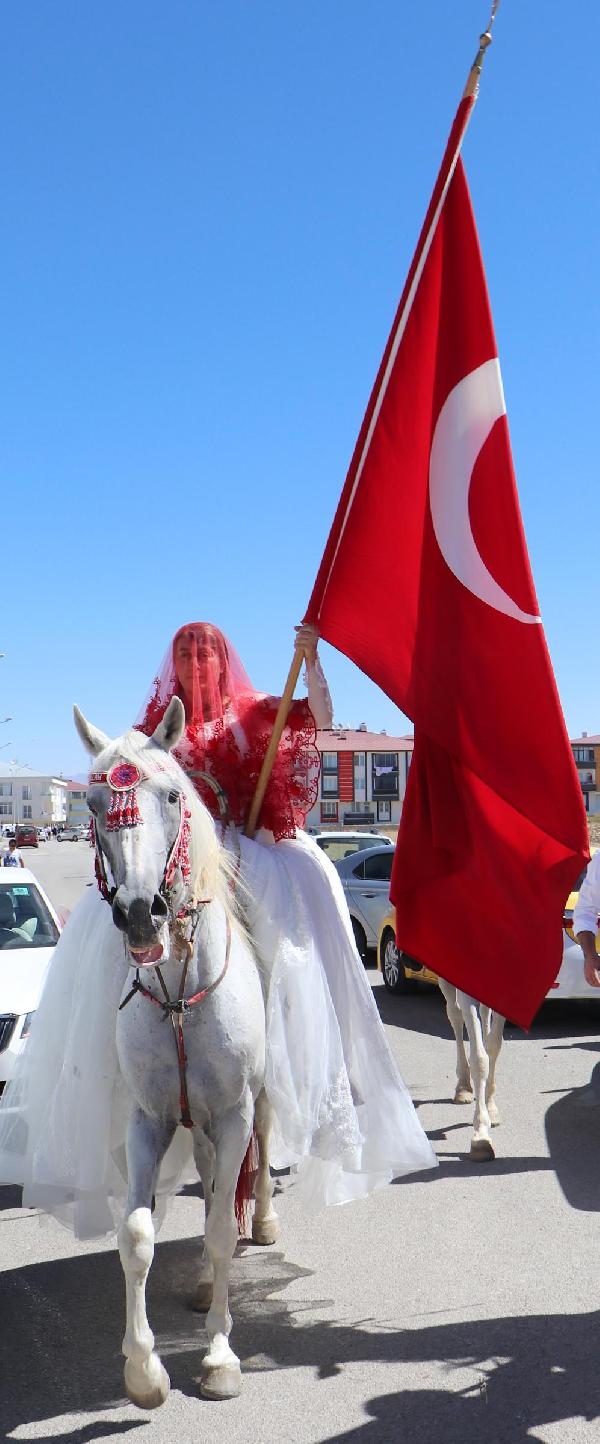 'Boksör' ile bu kez gelin gitti, 'Hayatımın şampiyonluğu' dedi