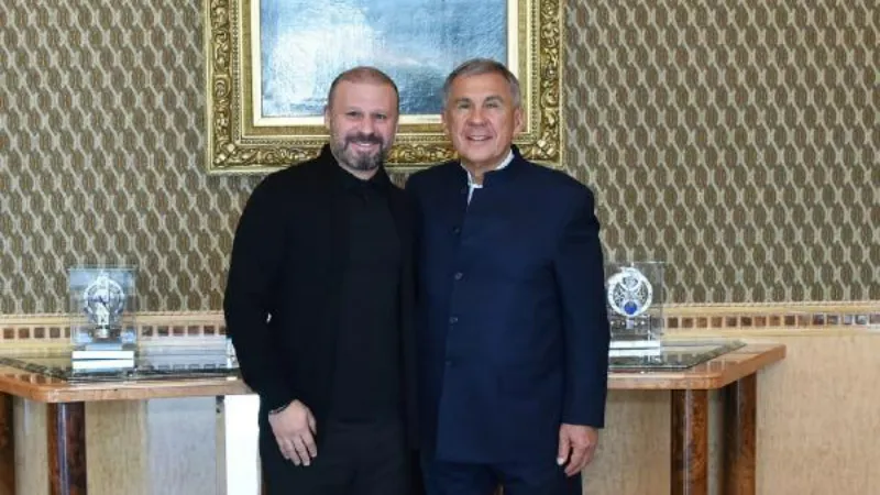 Gökdeniz Karadeniz, Tataristan Lideri Minnikhanov ile görüştü