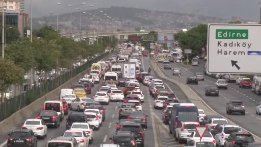 İstanbul’da yağmur trafiği: Yoğunluk yüzde 67