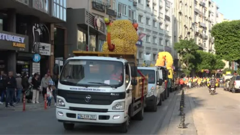 Narenciye Festivali’nin kortej yürüyüşü yapıldı