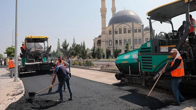 15 Temmuz Mahallesi ve 2000 Evler Mahallesi’nde Sıcak Asfalt Serimine Başladı