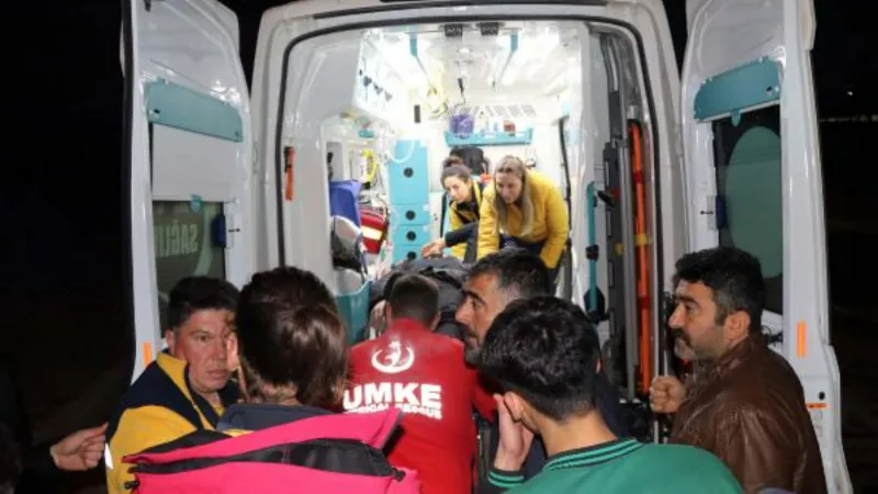 Gaziantep’te, servis minibüsü ile otomobil çarpıştı: 10 yaralı