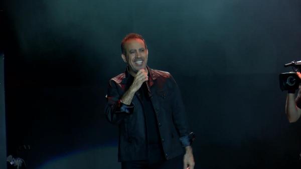 Haluk Levent'den Anlamlı Konser