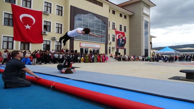 19 Mayıs Atatürk’ü Anma, Gençlik Ve Spor Bayramı Havran’da coşkuyla kutlandı