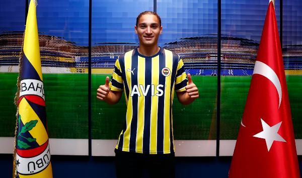 Fenerbahçe, Emir Ortakaya'yı Göztepe'ye kiraladı