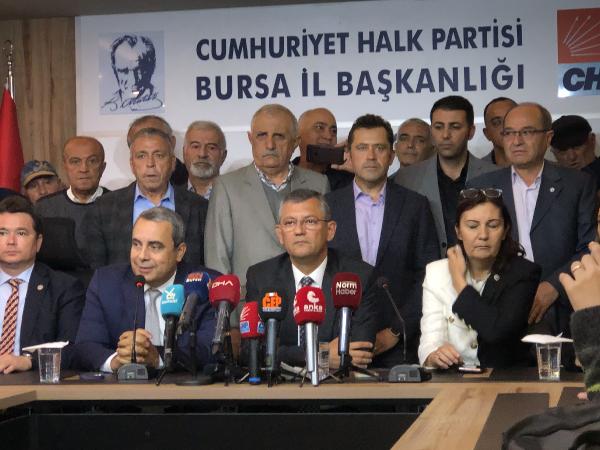 CHP'li Özel'den sert Çelebi tepkisi: Allah kimseyi düşürmesin...