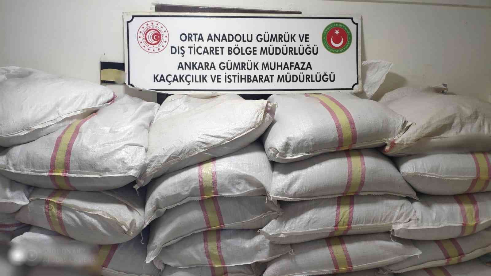 Ankara’da 3 milyon 978 bin adet doldurulmuş makaron ile 2 ton 875 kilogram kıyılmış tütün ele geçirildi