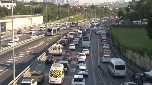 İstanbul’da bayram dönüşü trafik yoğunluğu oluştu