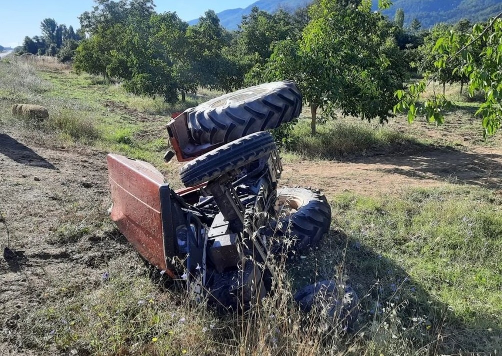 Simav-Balıkesir karayolunda zincirleme trafik kazası: 2 ölü, 8 yaralı