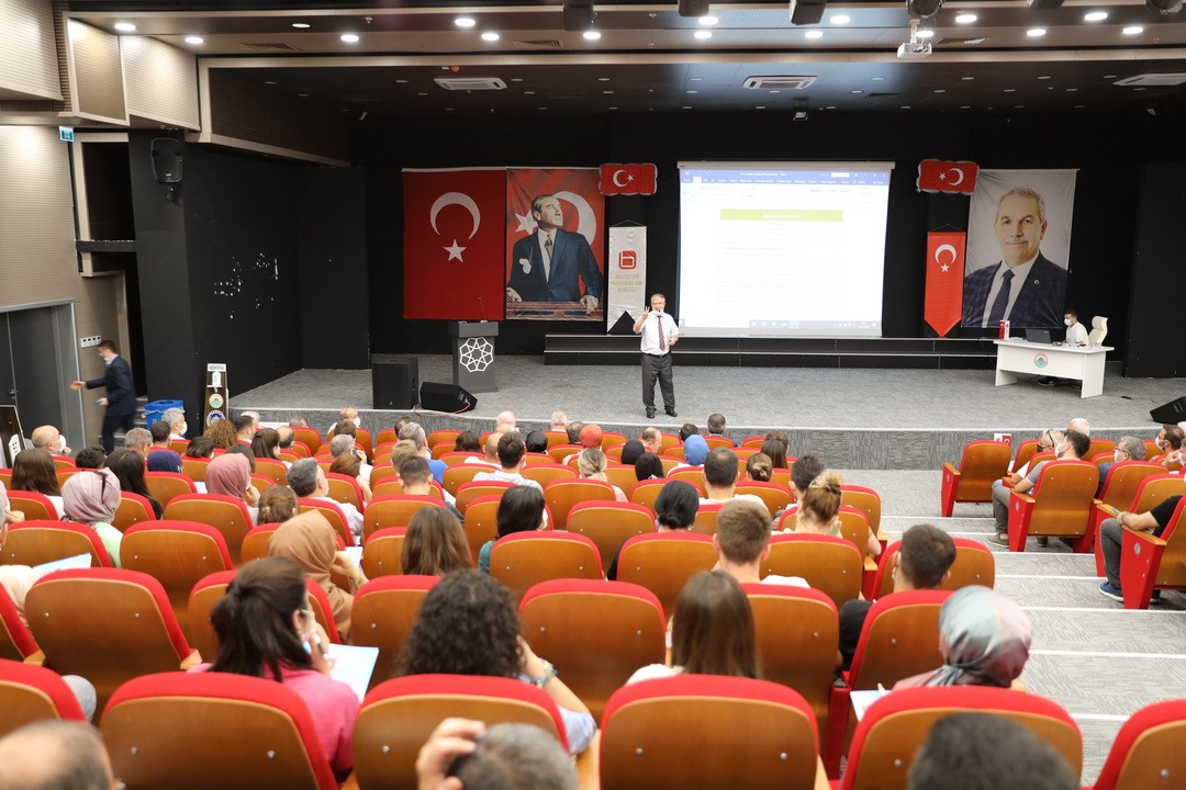 İlkadım Belediyesi çalışanlarına eğitim semineri