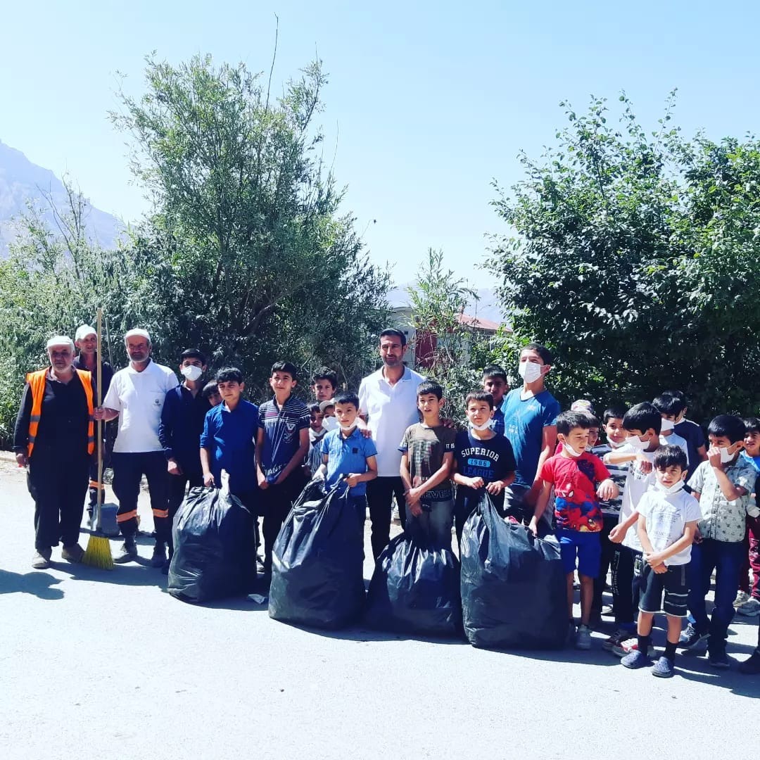 Kur’an kursu öğrencilerinden örnek davranış