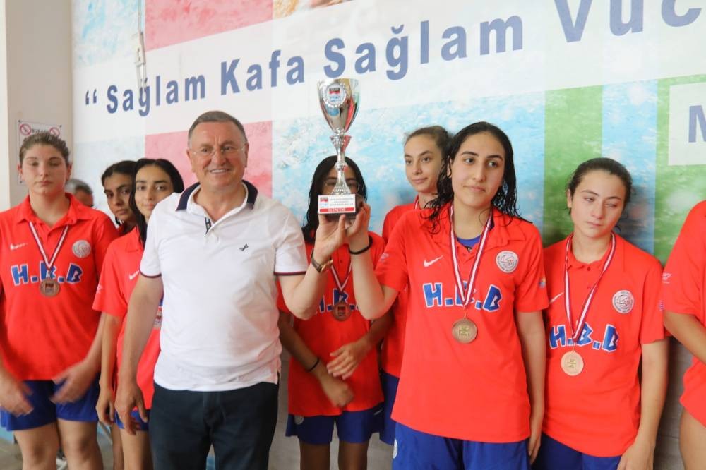 Hatay Büyükşehir Belediyespor Kadın Sutopu Takımı 1. Lig’e yükseldi