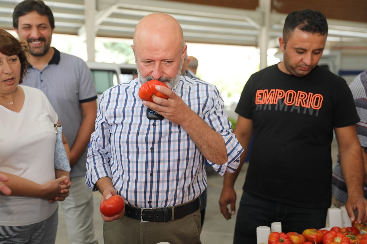 Kayseri’de tek olan ’Yüzde 100 Ekolojik Pazar’ açıldı