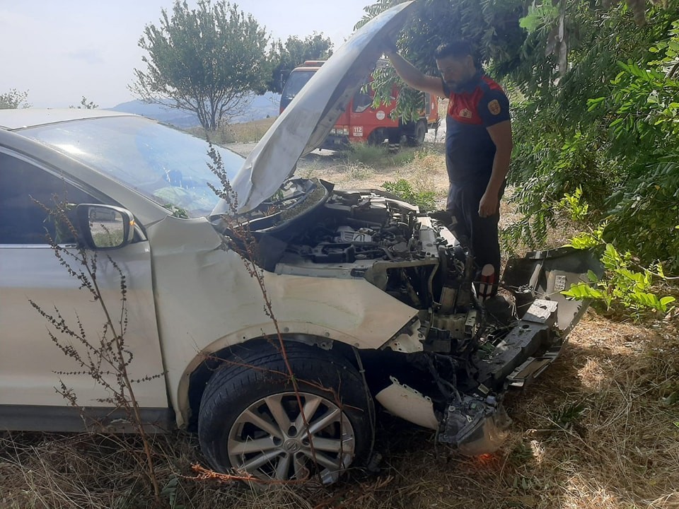 Bilecik’te yaşanan trafik kazasında 2 kişi yaralandı