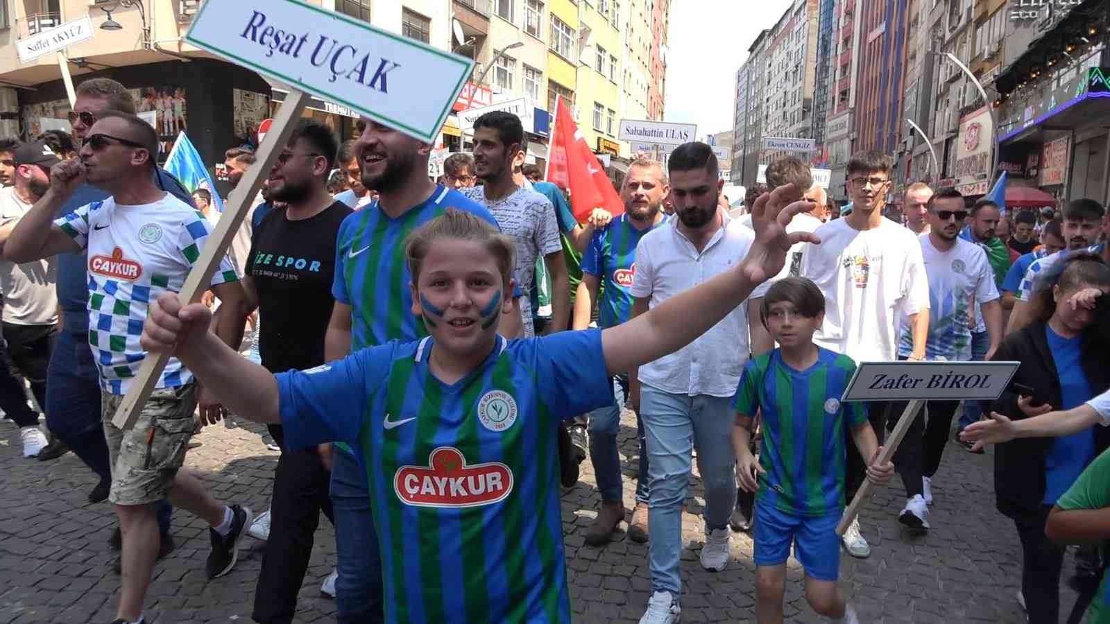 Çaykur Rizespor birlik ve dayanışma için yürüdü