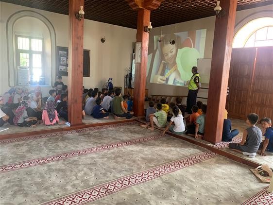 Kuyucak’ta Yaz Kur’an kursu öğrencilerine trafik eğitimi verildi