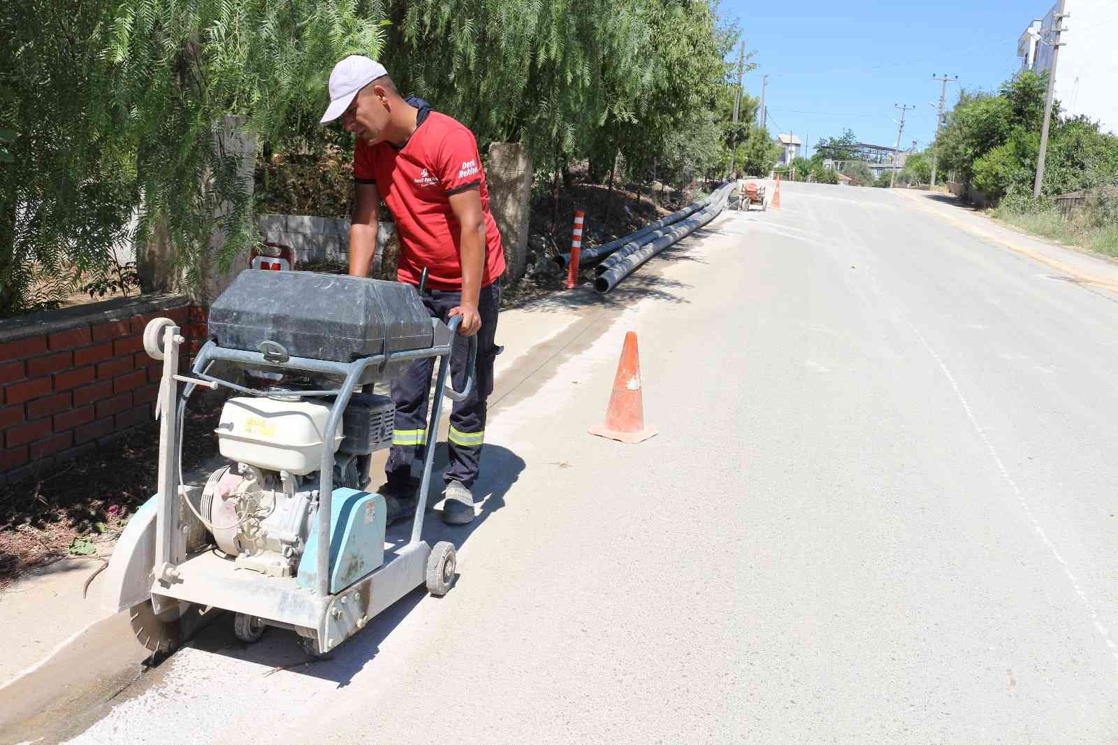 Büyükşehir Serik’te alt yapı çalışmalarını sürdürüyor