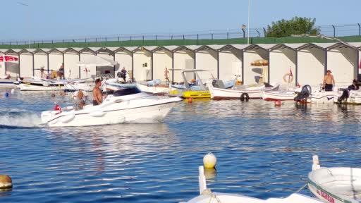 Samsun’da tekneden denize düşen balıkçı kurtarıldı