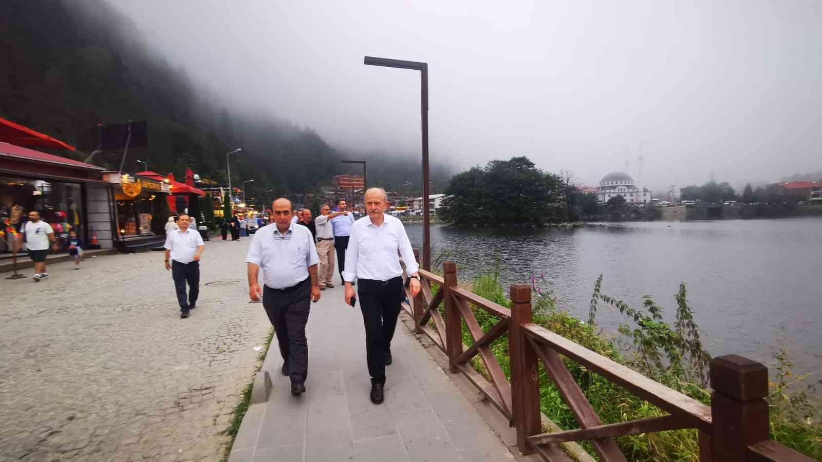 Çevre Şehircilik ve İklim Değişikliği Bakan Yardımcısı Hasan Suver Uzungöl’e bir ziyarette bulundu