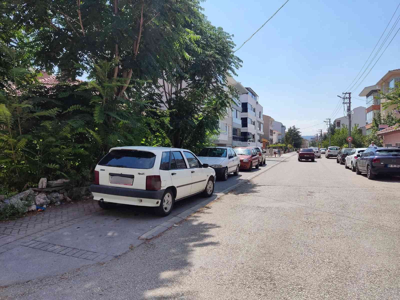 Kaldırım değil sanki otopark