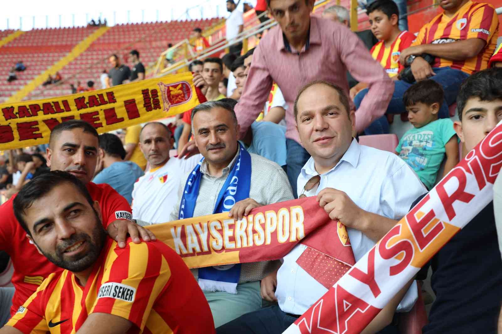 Giresunspor maçında Develi’den Yukatel Kayserispor’a tam destek