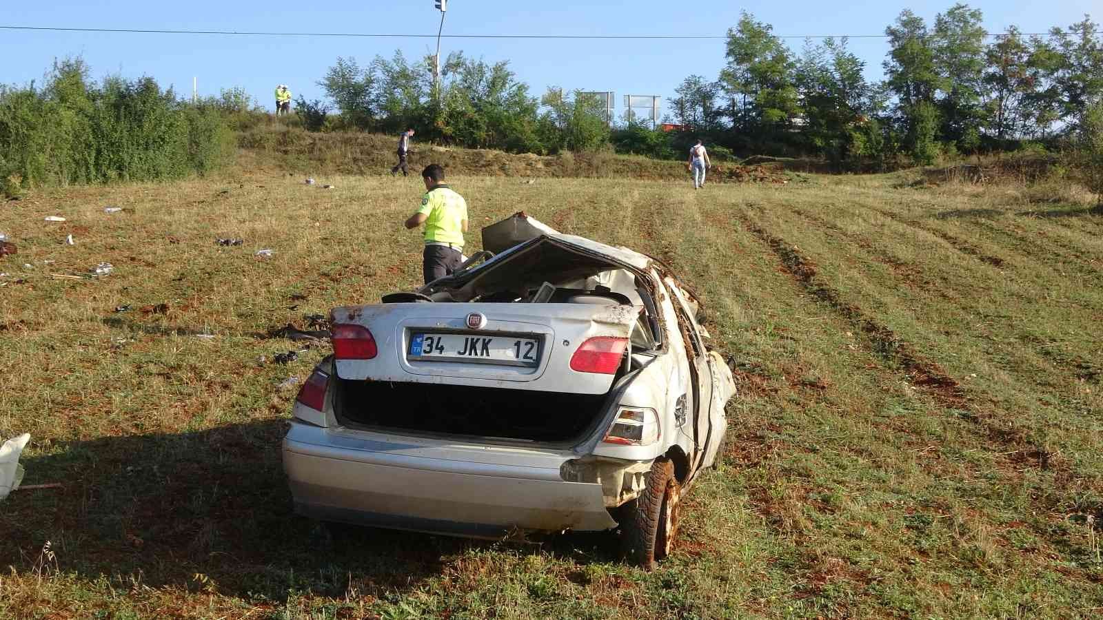 Şarampole yuvarlanan otomobil 50 metre sürüklenerek durabildi: 1 ölü