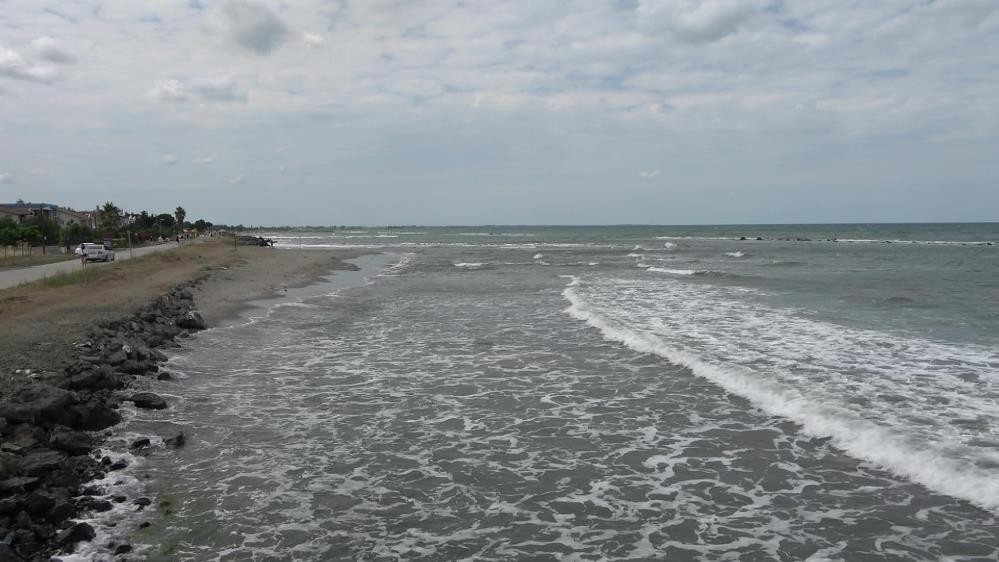 Samsun’da denize giren şahıs boğulma tehlikesi geçirdi