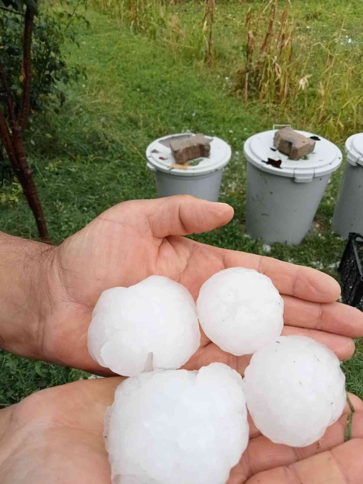 Kastamonu’ya patates büyüklüğünde dolu yağdı