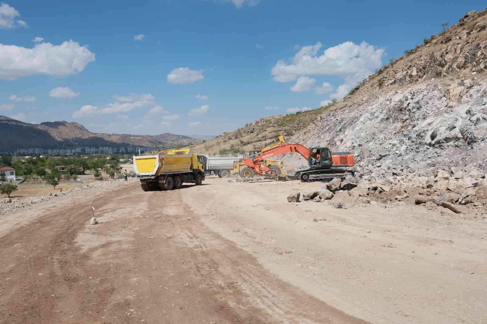 Büyükkılıç’tan şehrin doğusu ve batısı arasında trafiği rahatlatacak önemli proje