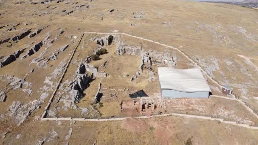 Adıyaman’da içerisinde 4 iskeletin bulunduğu bin 800 yıllık mezar bulundu