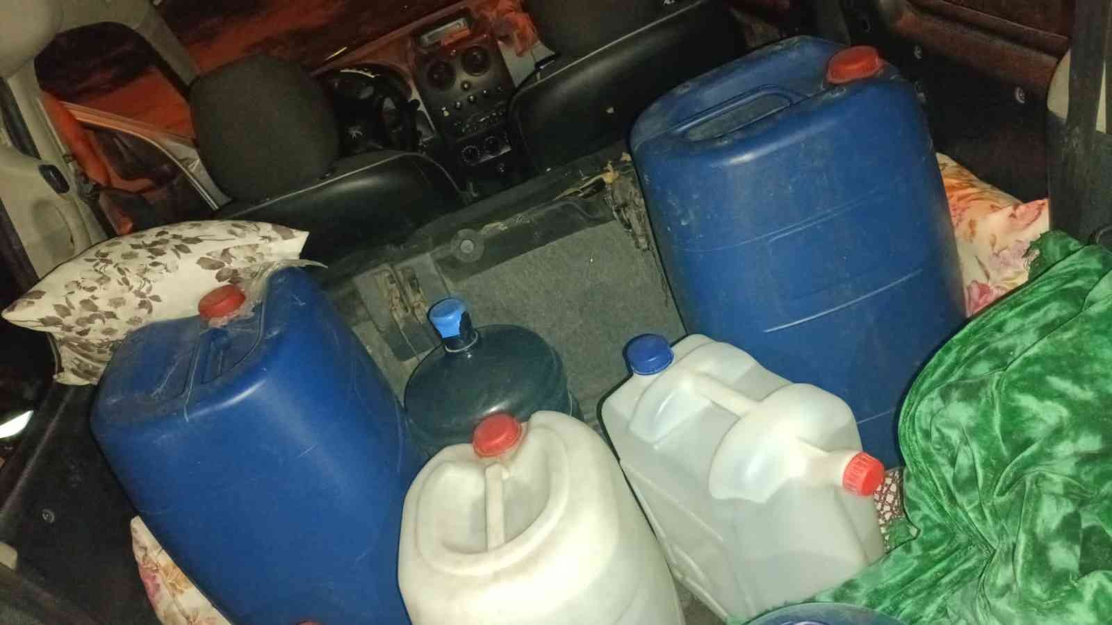 Hatay’da 200 litre kaçak içki ele geçirildi