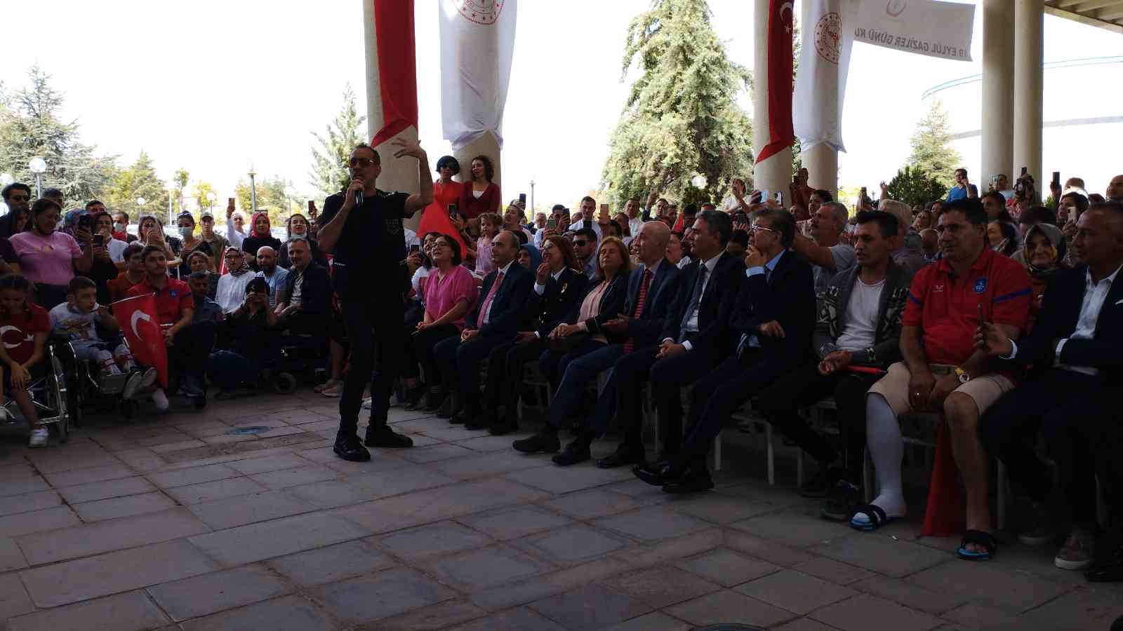 Haluk Levent’ten gazilere özel konser