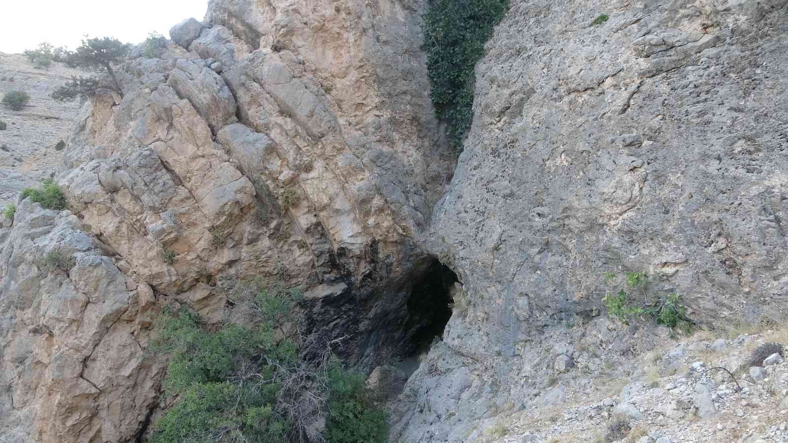 Malatya’daki bu mağaraya kimse giremiyor