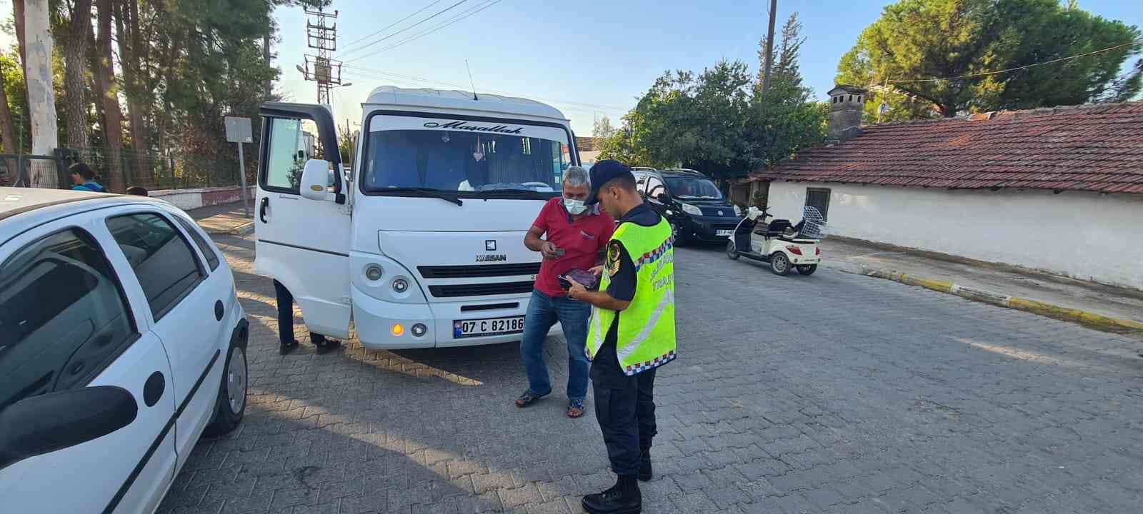 Serik’te okul servisleri denetlendi