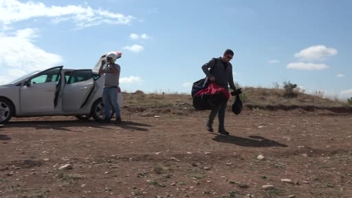 Sonunda bu da oldu, havada usturalı sakal tıraşı