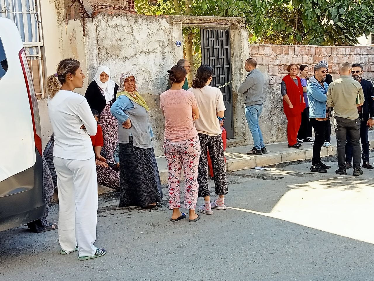 İzmir'de korkunç cinayet! Tartıştığı oğlunu tabancayla vurdu