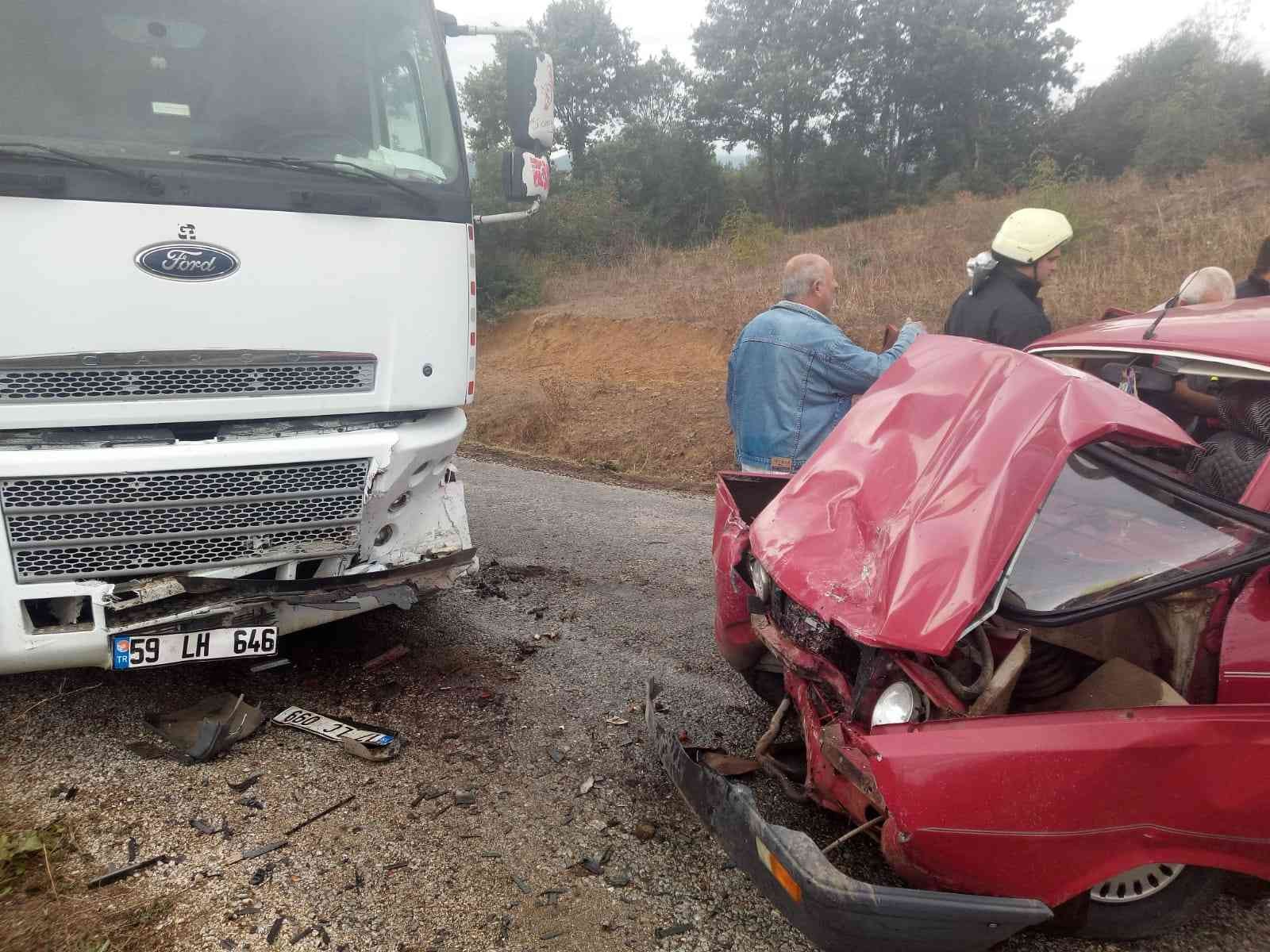 Biga’da süt tankeri ile otomobilin çarpıştı kazada, 83 yaşındaki kadın hayatını kaybetti