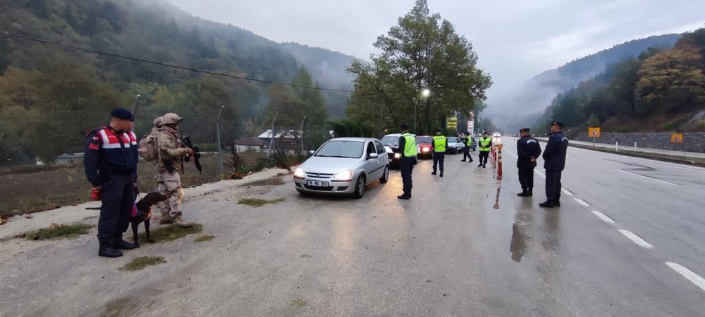 Bursa’da 379 jandarma ile  ’Huzur Güven Uygulaması’