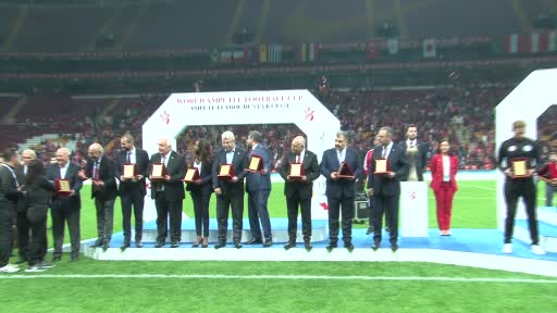 Dünya Kupası, Ampute Futbol Milli Takımı’nın ellerinde yükseldi