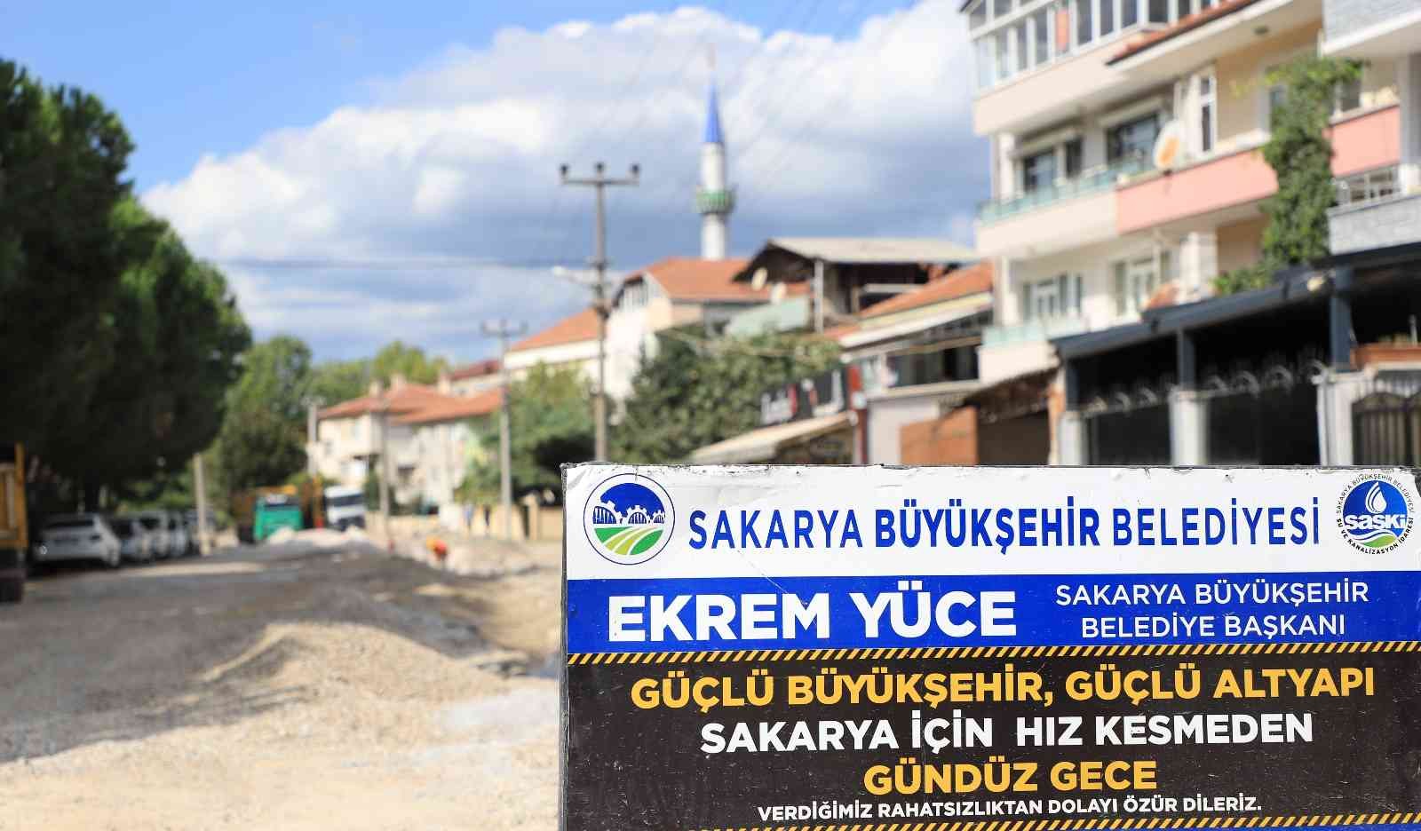 Büyükşehir Akyazı’da iki mahalleyi kesintisiz içmesuyu ile buluşturdu