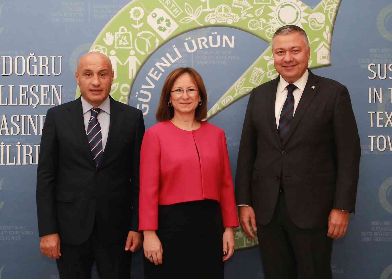 Uluslararası Tekstil Sempozyumu’nda sürdürülebilir üretim masaya yatırıldı