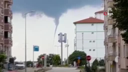 Karadeniz’de hortum paniği